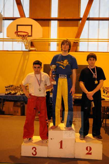 podium-victor_hg6